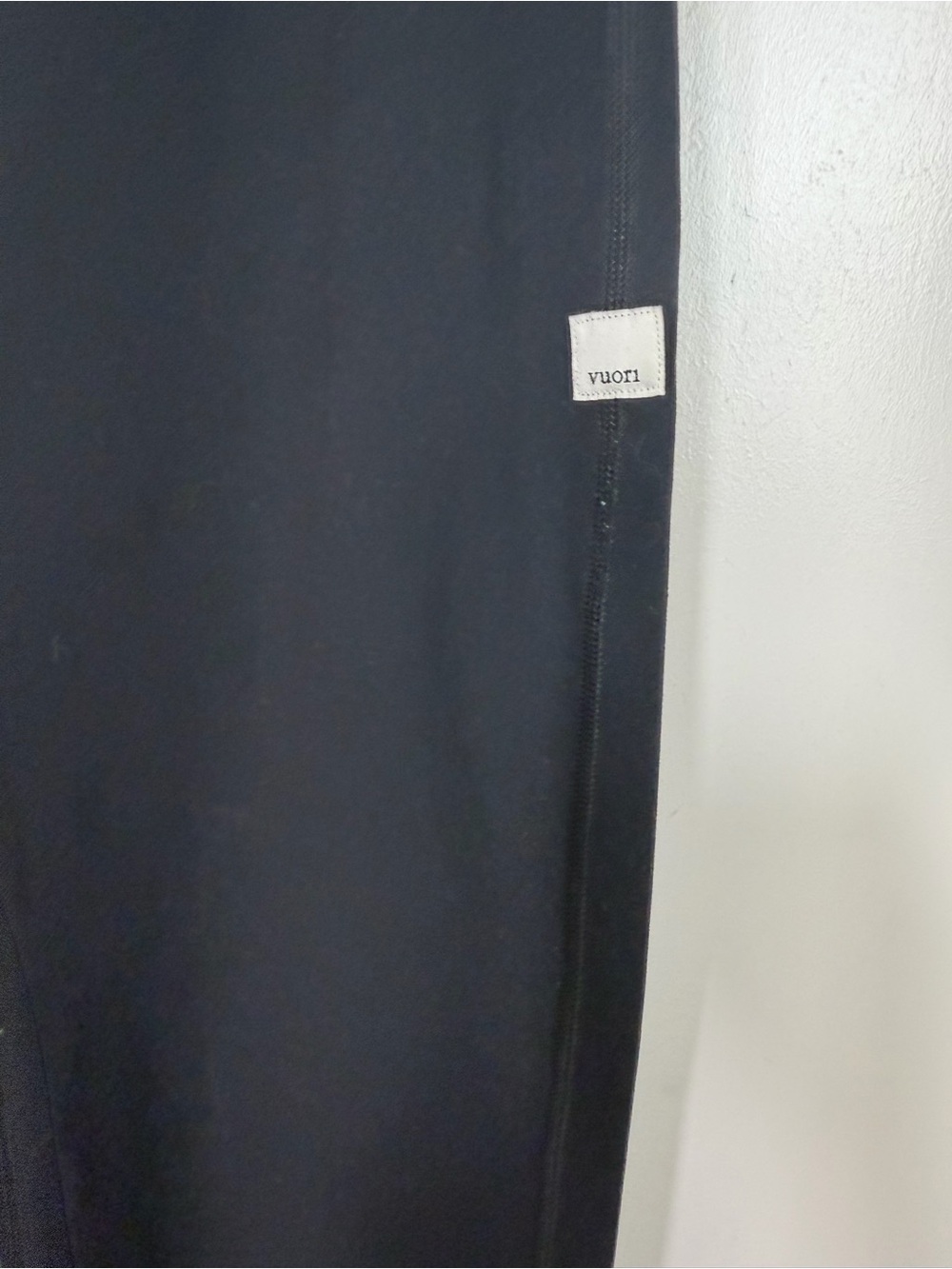 Vuori Daily Black High Rise 4Way Stretch 7/8 Drawcord Form BlissBlend Leggings M - Picture 11 of 16